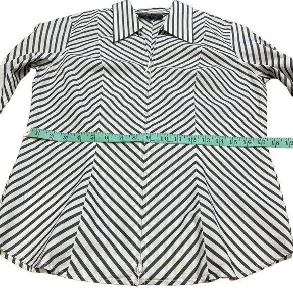 Jones New York Signature Women’s Black & White Striped Zip-Up Shirt Long Sleeve - Picture 9 of 13